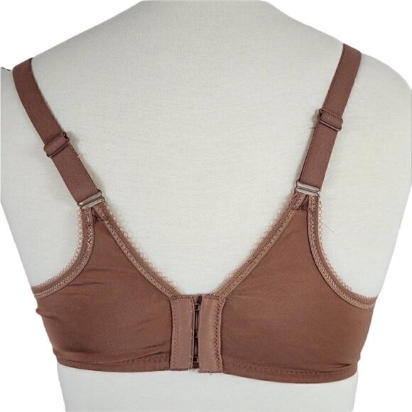 Wacoal- Basic Beauty Underwire Spacer T-shirt Bra in a mocha brown 85329,  40G - Picture 6 of 10